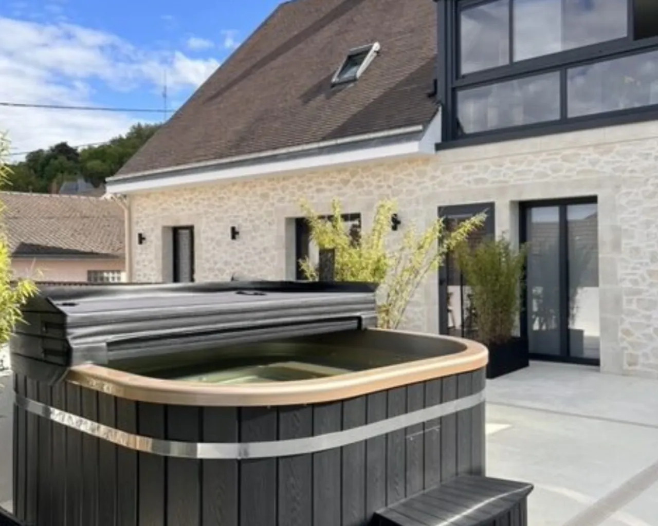 Espace bien-être extérieur du gîte